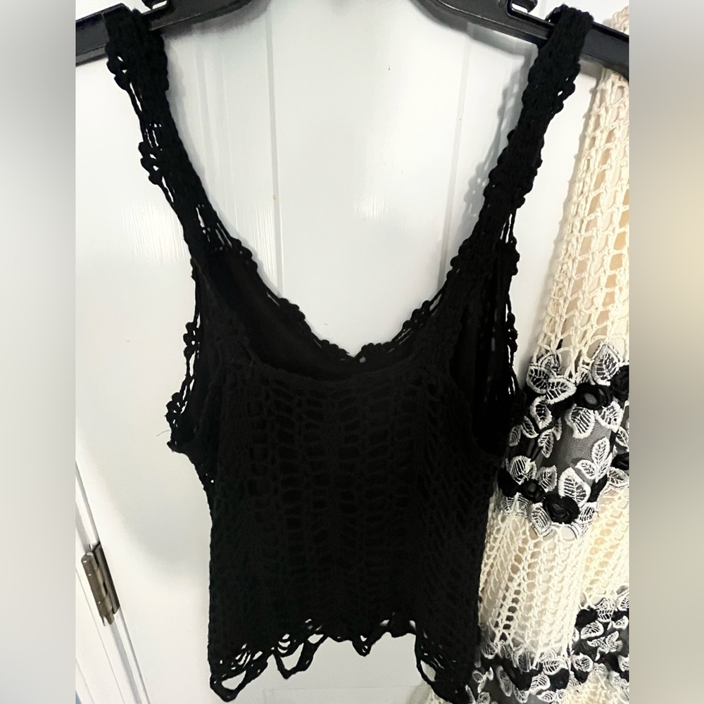 Black and Cream Crochet Top and Skirt Set - Picture 4 of 5